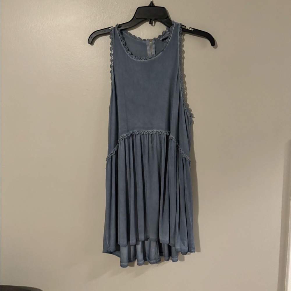 POL Anthropologie Blue Grey Flowly Shirt